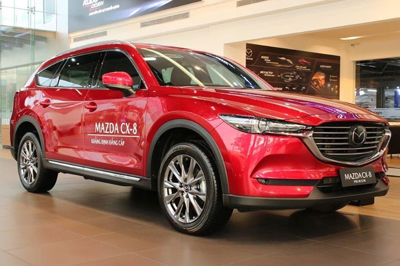 Mazda CX-8, CX-5 tại Việt Nam giảm chạm đáy tháng cô hồn