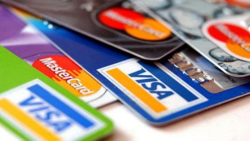 Ngân hàng Việt Nam quay cuồng với hàng trăm đầu phí các loại của “ông lớn” Visa, Mastercard