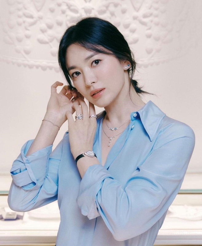 Hội diễn viên Hàn vẫn hót hòn họt sau phốt chấn động Song Hye Kyo trốn thuế mấy chục tỷ, số 1 còn từng đi tù