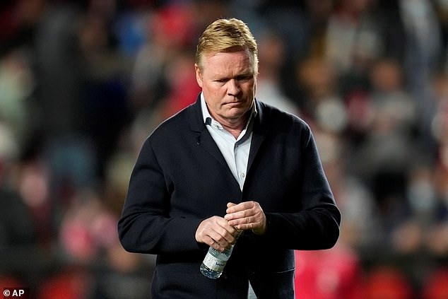 Barcelona sa thải HLV Ronald Koeman