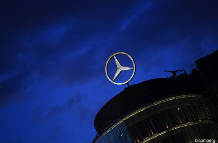 Hàn Quốc phạt Mercedes-Benz 16,87 triệu USD vì gian lận khí thải