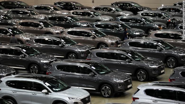 Hyundai và Kia yêu cầu chủ sở hữu gần 500 000 xe phải đỗ xe ngoài trời do nguy cơ cháy