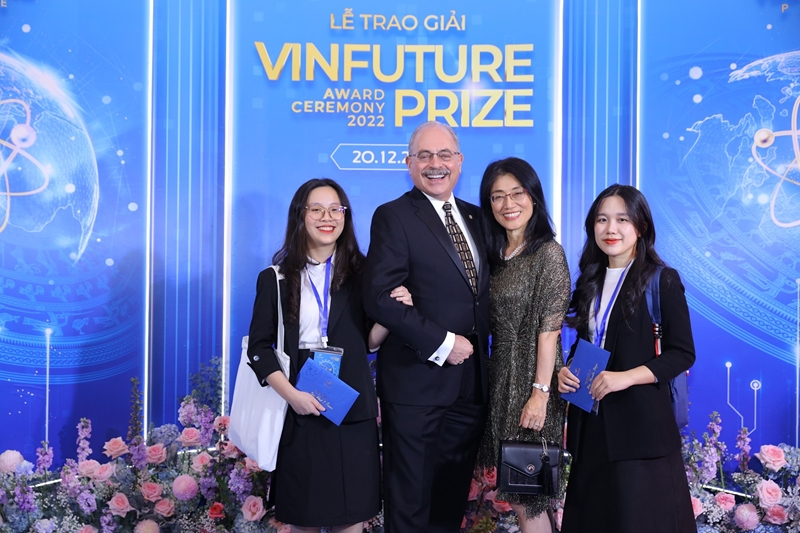 Viện sĩ Viện hàn lâm Kỹ thuật Quốc gia Hoa Kỳ - Giáo sư Pisano  Giải thưởng VinFuture mang lại uy tín lớn cho Việt Nam